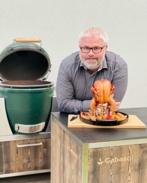 Pepa Nemrava a jeho grilované kuře